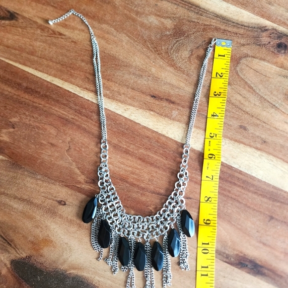 Silvertone Necklace with extra large black tear drop shapped beads - Picture 4 of 4